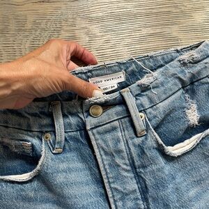 Good American size 00/24 distressed jeans
